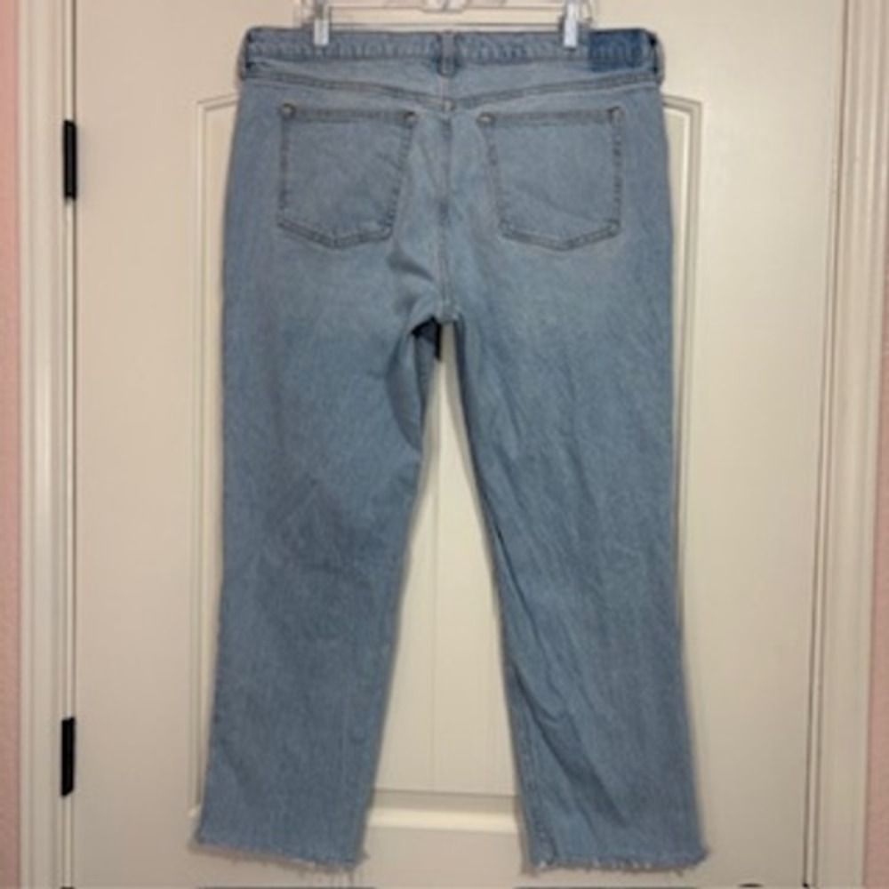 Abercrombie & Fitch 90s Straight Mid Rise Distressed Jeans Light Wash Blue 33 L - Picture 2 of 11